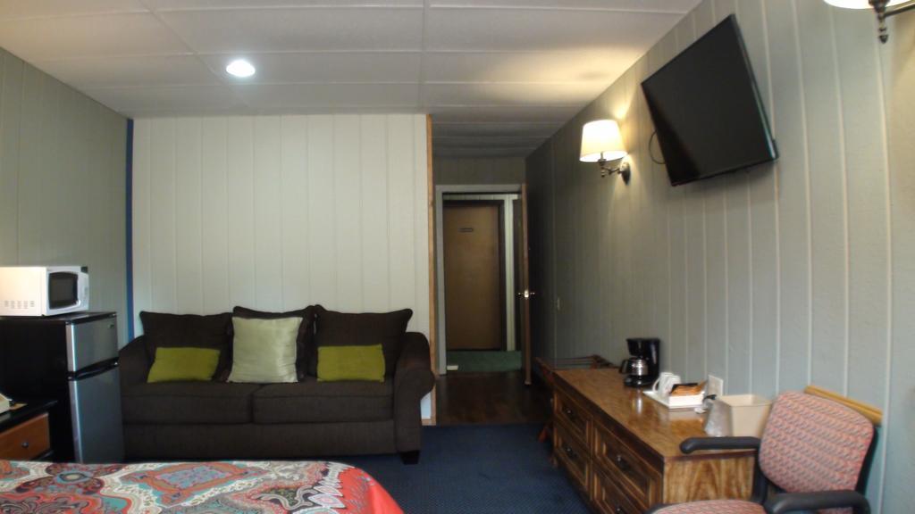 Motel 72 Grayling Esterno foto